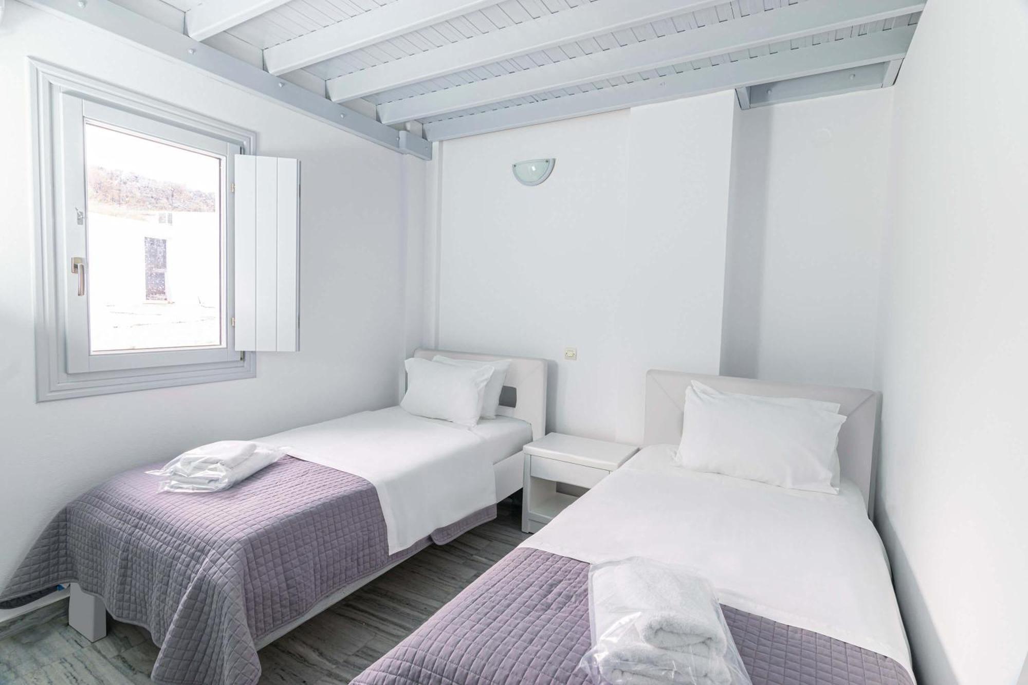Phaos Santorini Suites Imerovigli  Exterior photo