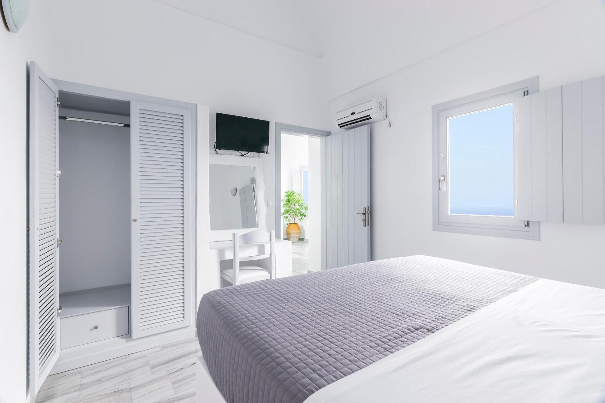 Phaos Santorini Suites Imerovigli  Exterior photo